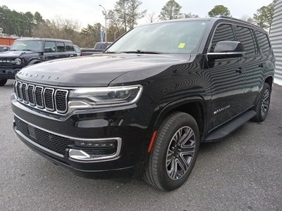 2023 Jeep Wagoneer Base
