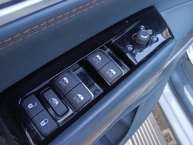 2022 Jeep Grand Wagoneer Series II