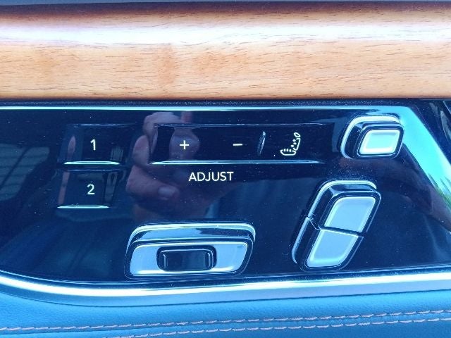 2022 Jeep Grand Wagoneer Series II