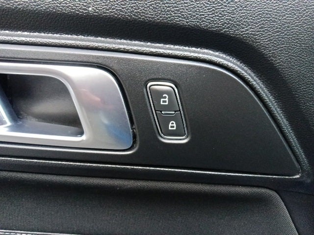 2021 Ford Mustang EcoBoost