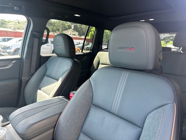 2025 GMC Acadia AT4