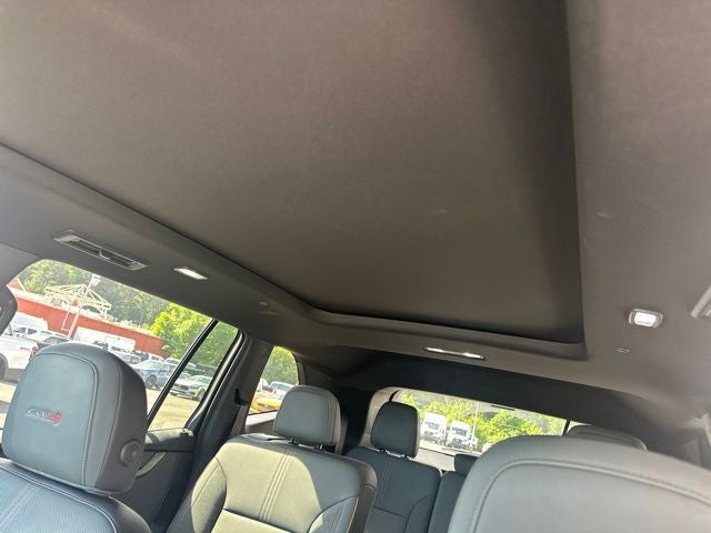 2025 GMC Acadia AT4