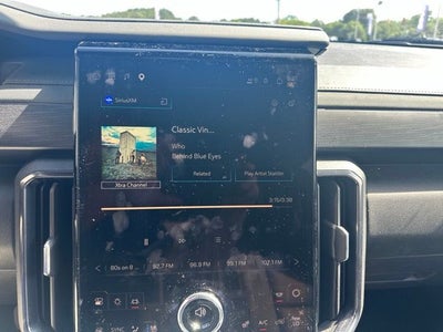 2025 GMC Acadia AT4