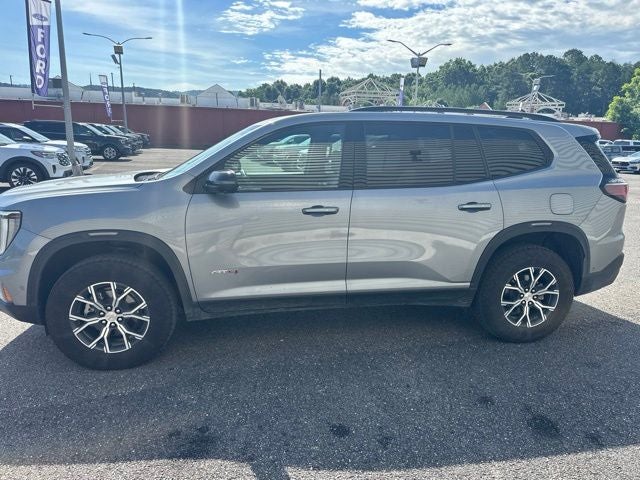 2025 GMC Acadia AT4