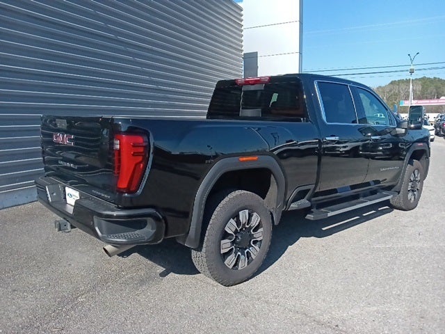 2025 GMC Sierra 2500HD Denali