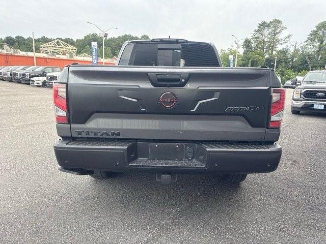 2024 Nissan Titan PRO-4X