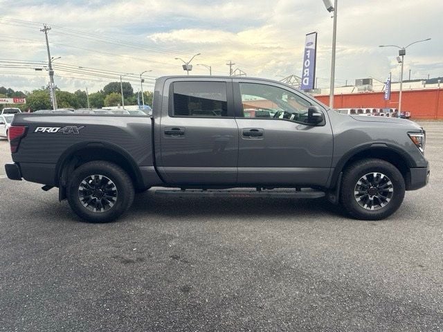 2024 Nissan Titan PRO-4X