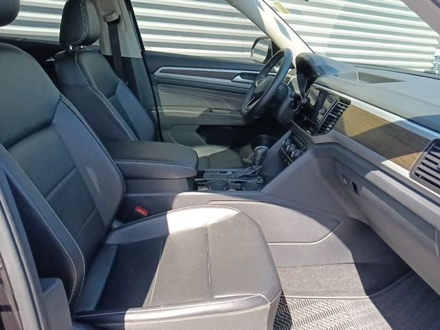 2022 Volkswagen Atlas 2.0T SE w/Technology