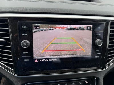 2022 Volkswagen Atlas 2.0T SE w/Technology