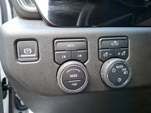 2025 Chevrolet Silverado 1500 LT LT1