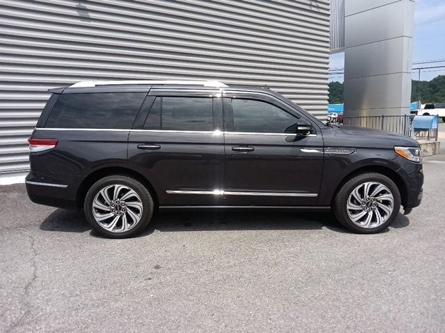 2024 Lincoln Navigator Reserve