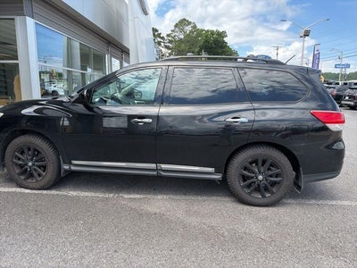 2014 Nissan Pathfinder SL