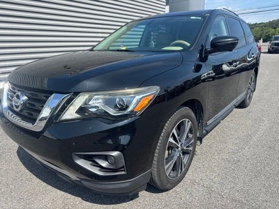 2017 Nissan Pathfinder Platinum