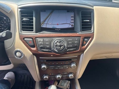 2017 Nissan Pathfinder Platinum