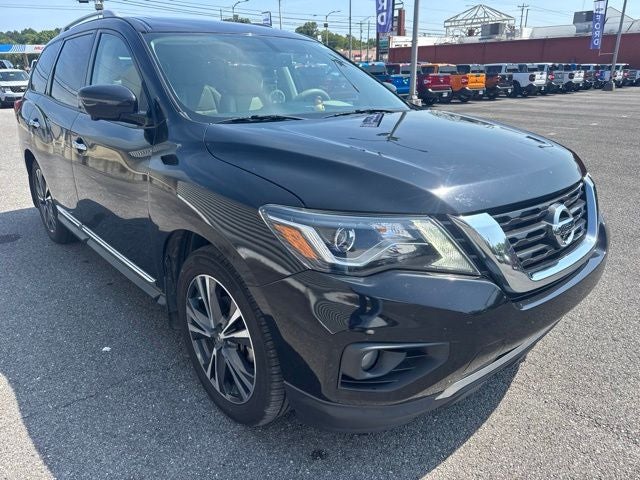2017 Nissan Pathfinder Platinum