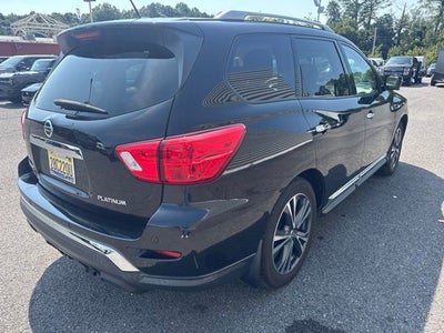 2017 Nissan Pathfinder Platinum