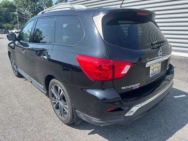 2017 Nissan Pathfinder Platinum