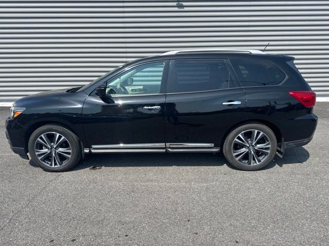 2017 Nissan Pathfinder Platinum