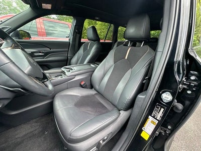 2024 Toyota Grand Highlander Hybrid MAX Platinum