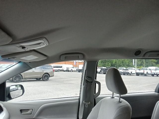 2015 Toyota Sienna L 7 Passenger
