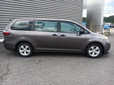 2015 Toyota Sienna L 7 Passenger