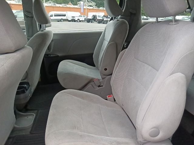 2015 Toyota Sienna L 7 Passenger