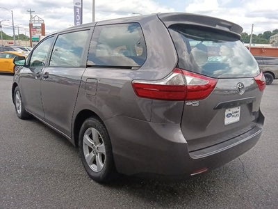 2015 Toyota Sienna L 7 Passenger