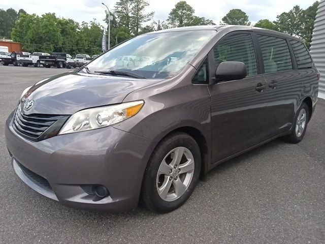 2015 Toyota Sienna L 7 Passenger