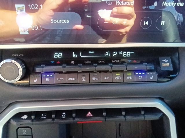 2025 Toyota Sequoia Platinum