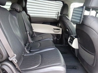 2022 Kia Carnival SX