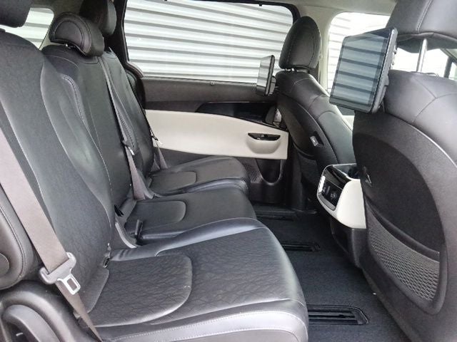 2022 Kia Carnival SX