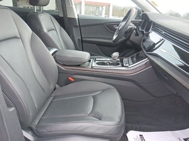 2023 Audi Q8 55 Premium quattro