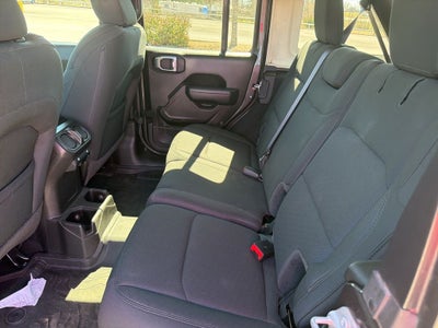 2022 Jeep Wrangler Unlimited Willys