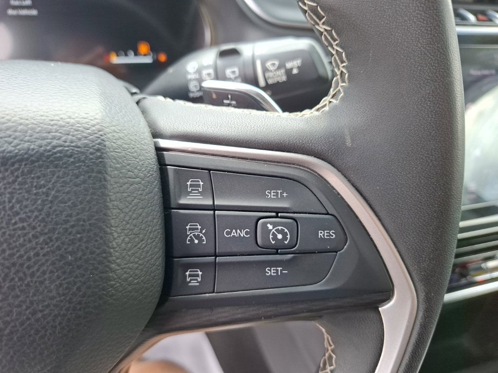 2024 Jeep Grand Cherokee Laredo