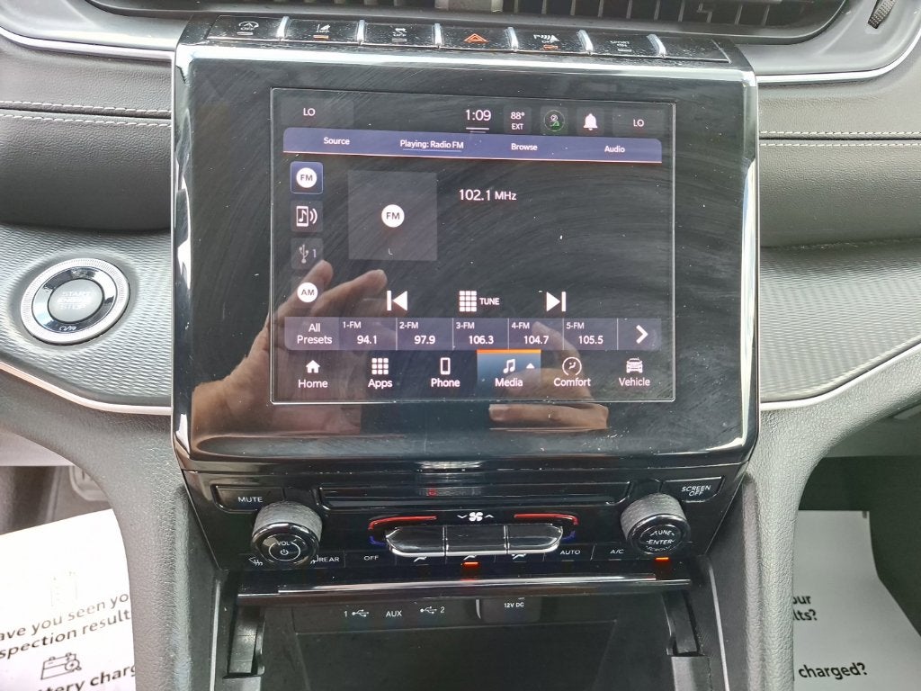 2024 Jeep Grand Cherokee Laredo