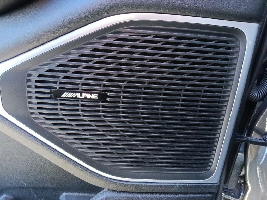 2023 Jeep Wagoneer Base