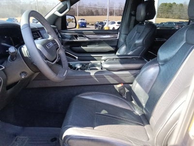 2023 Jeep Wagoneer Base