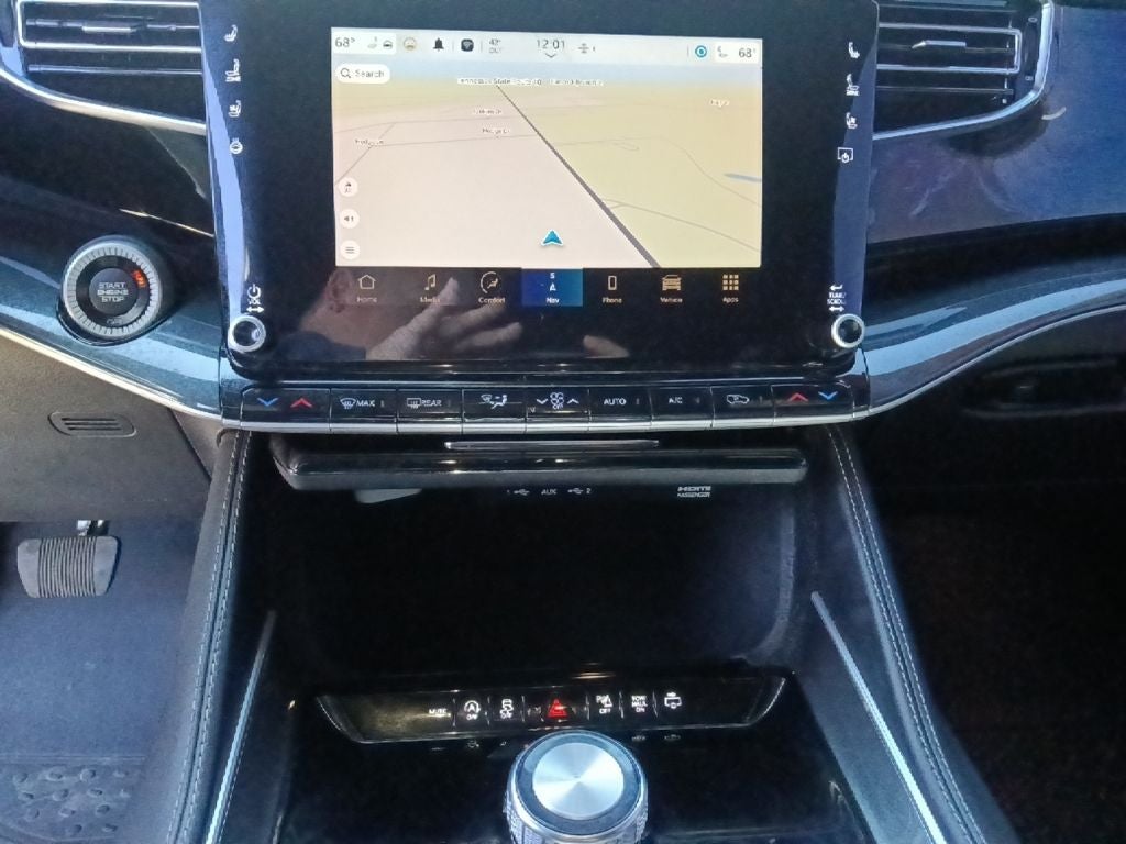 2023 Jeep Wagoneer Base