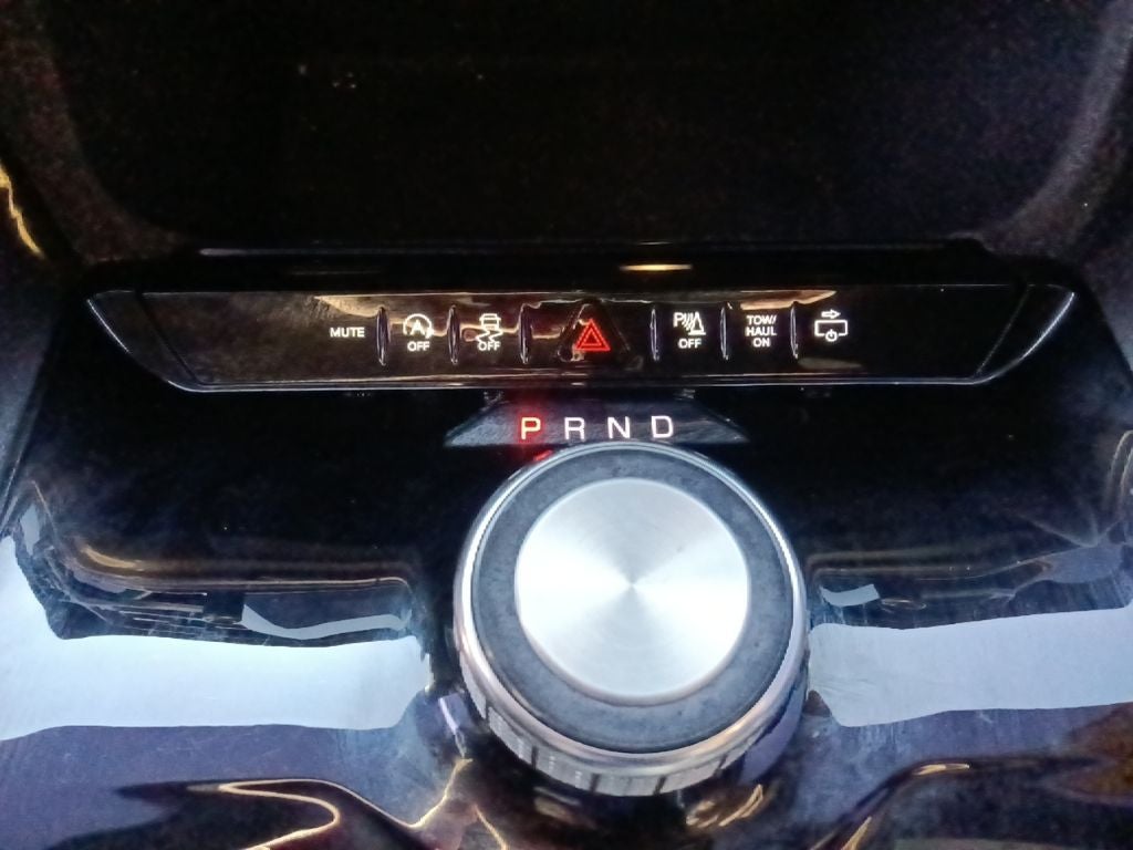 2023 Jeep Wagoneer Base