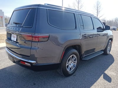 2023 Jeep Wagoneer Base