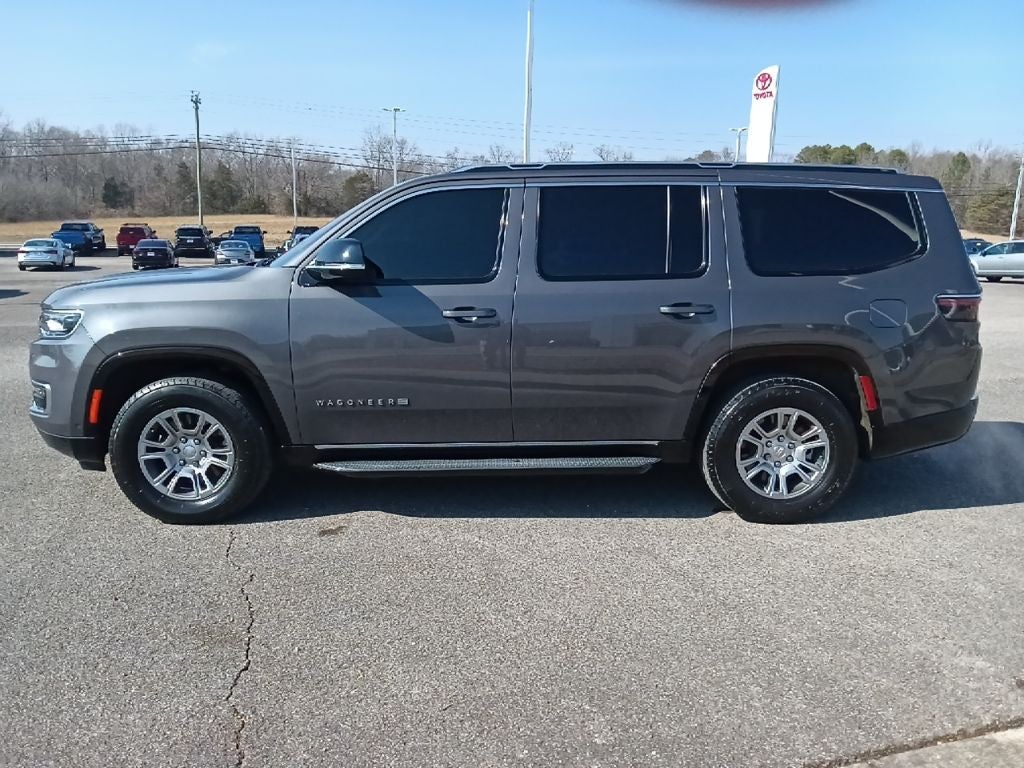 2023 Jeep Wagoneer Base