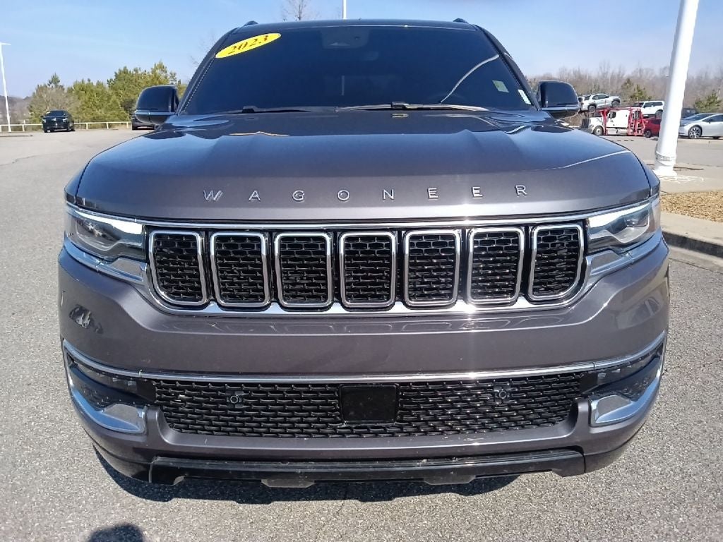 2023 Jeep Wagoneer Base