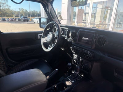 2023 Jeep Gladiator Overland