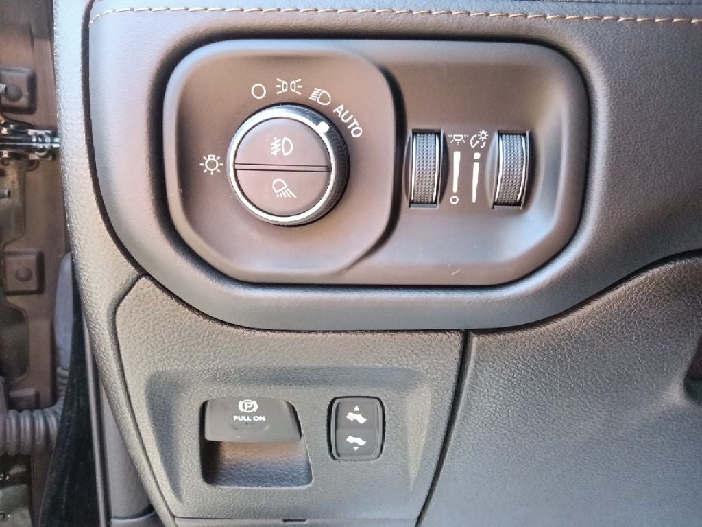 2020 RAM 1500 Laramie Longhorn