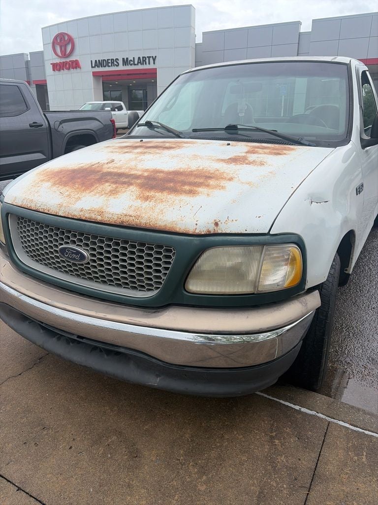 2000 Ford F-150 XL