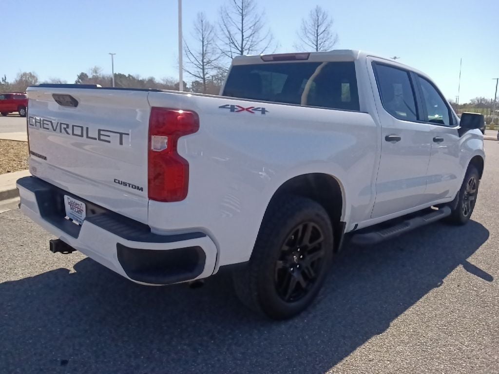 2023 Chevrolet Silverado 1500 Custom