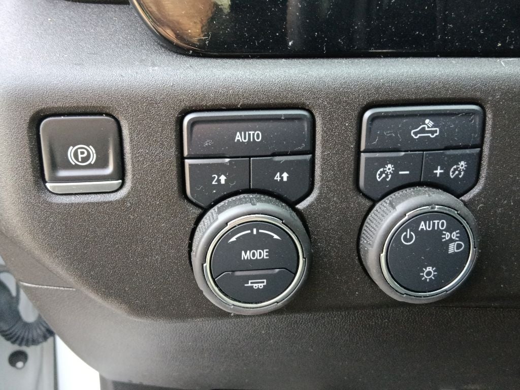 2025 Chevrolet Silverado 1500 LT LT1