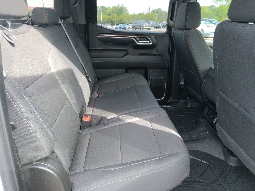 2025 Chevrolet Silverado 1500 LT LT1