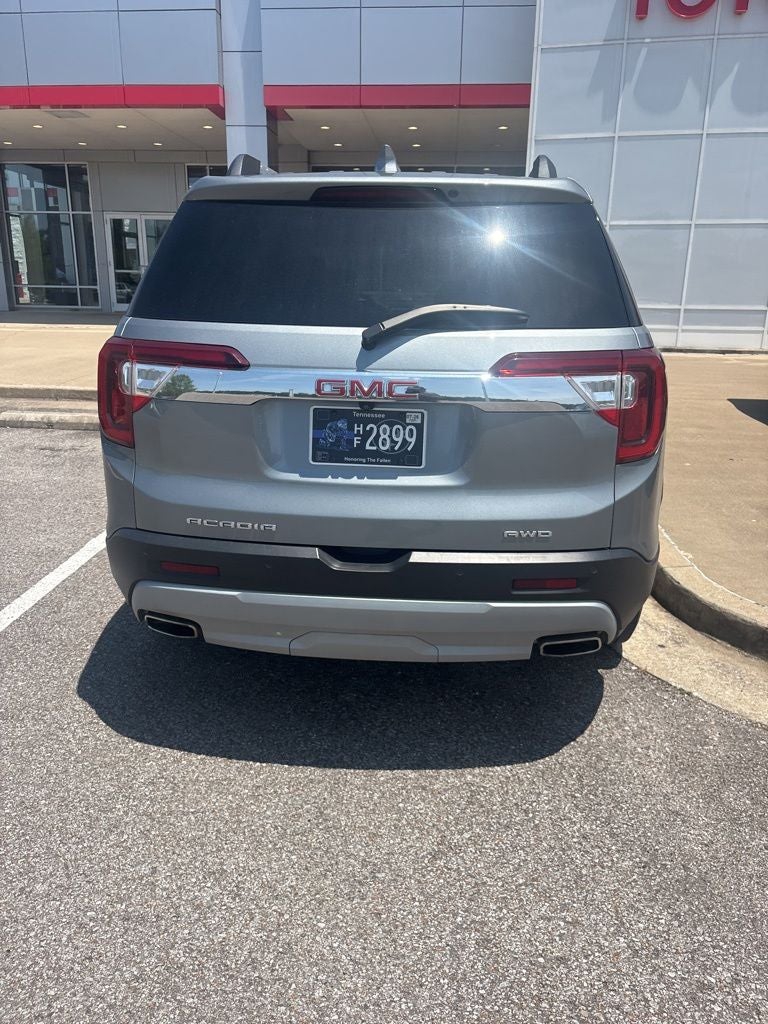 2023 GMC Acadia SLT