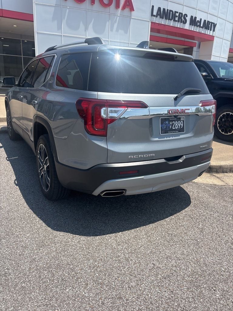 2023 GMC Acadia SLT